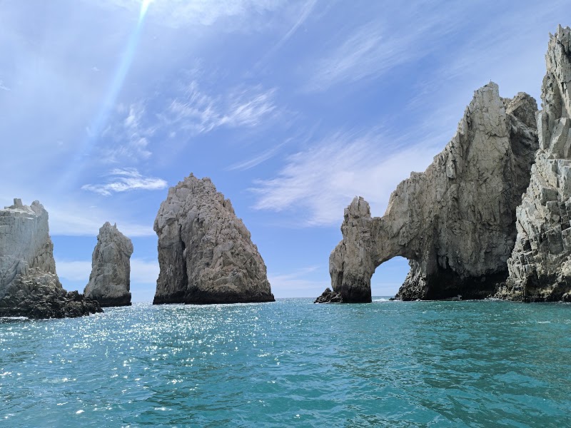 Photo Op at The Arch of Cabo San Lucas