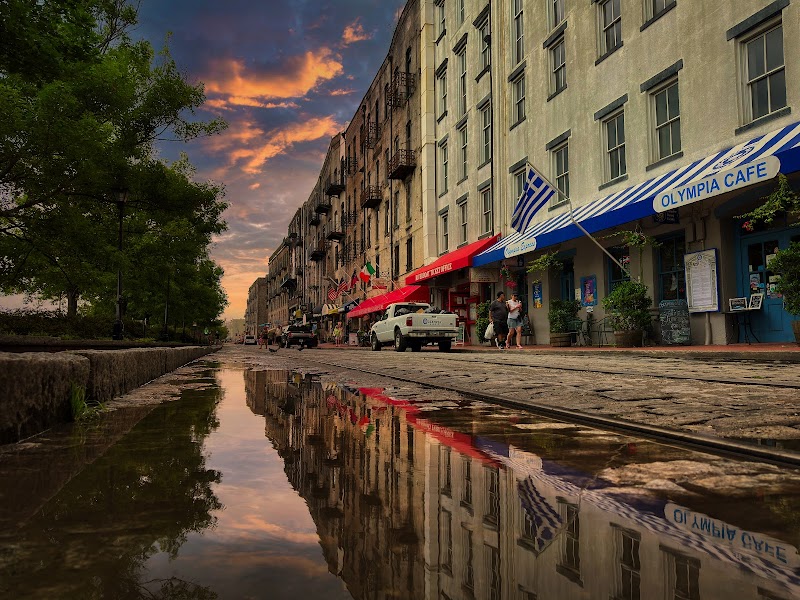 Explore Savannah's Waterfront