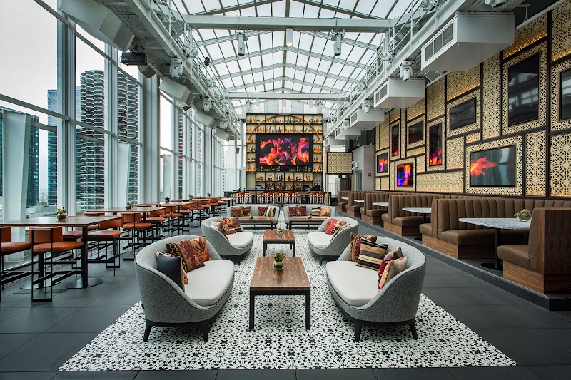 Live Music & Cocktails at ROOF on theWit