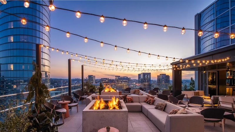Late Night Clubbing at Harriet's Rooftop