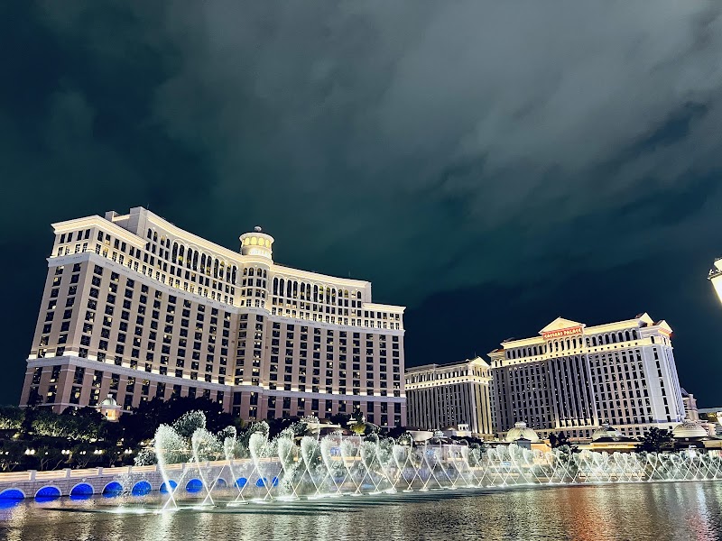 Evening at Fountains of Bellagio